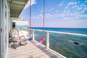 -Beachfront Oceanview Malibu Home -